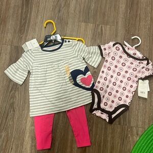 New with tags girl baby outfit carters